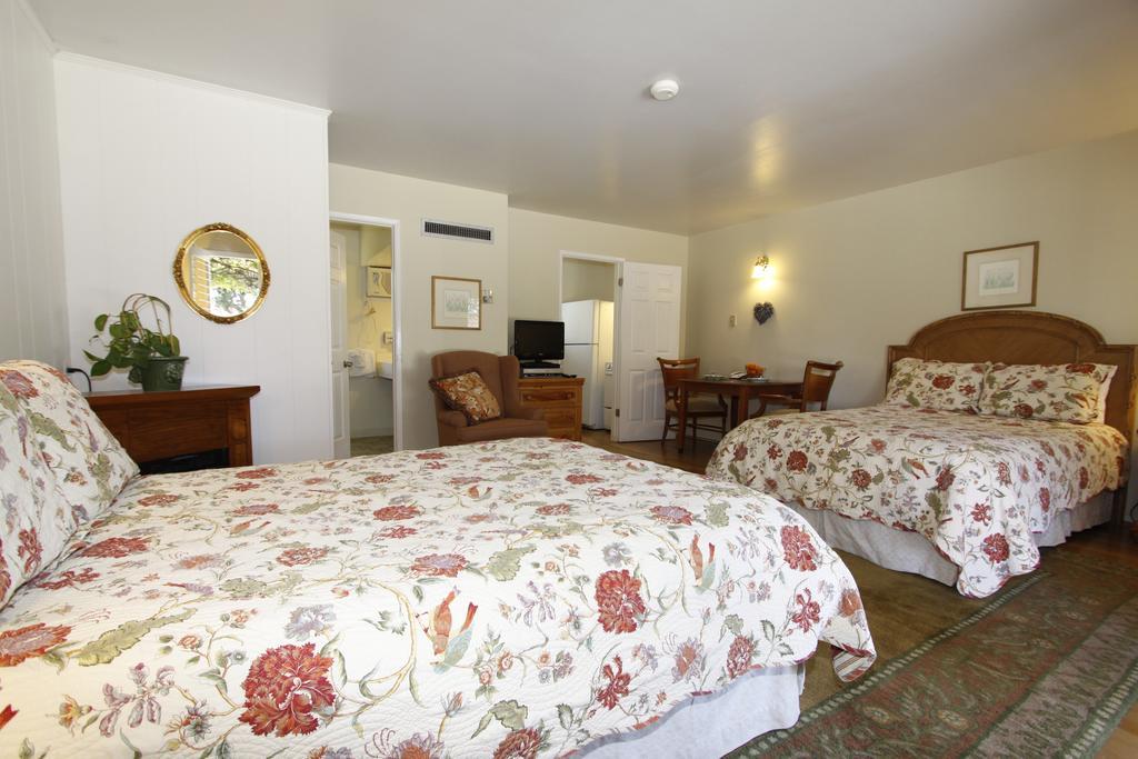 Meadowlark Inn Solvang Room photo